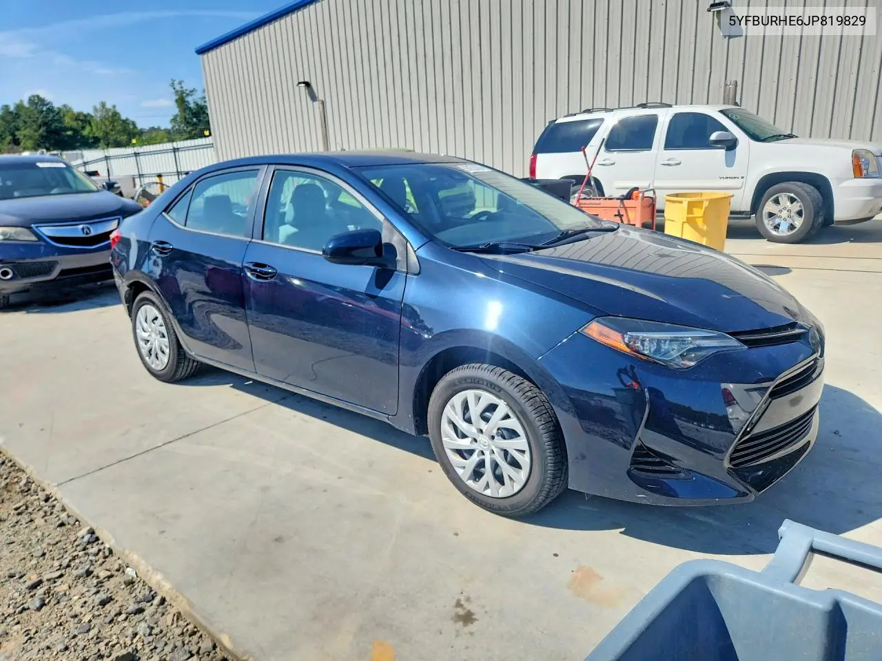 2018 TOYOTA COROLLA VIN 5YFBURHE6JP819829 — фото 4