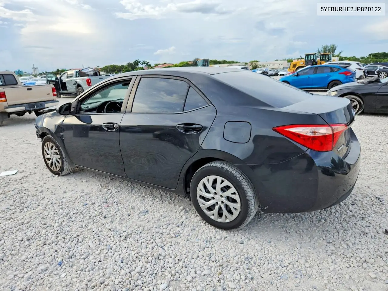 2018 TOYOTA COROLLA VIN 5YFBURHE2JP820122 — фото 2