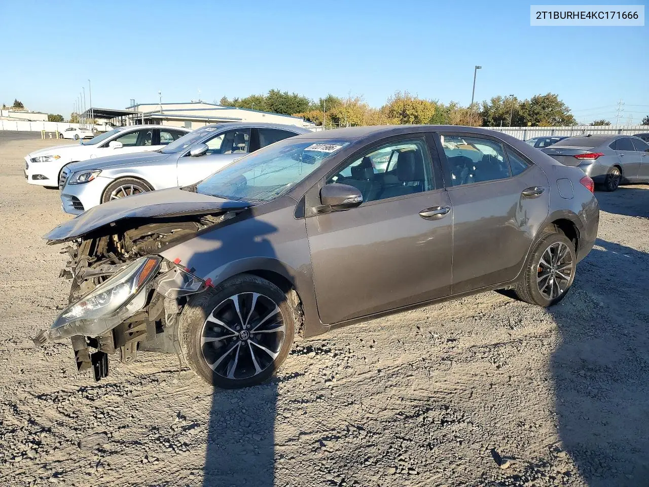 2T1BURHE4KC171666 — 2019 Toyota Corolla, передняя часть, фото до ремонта