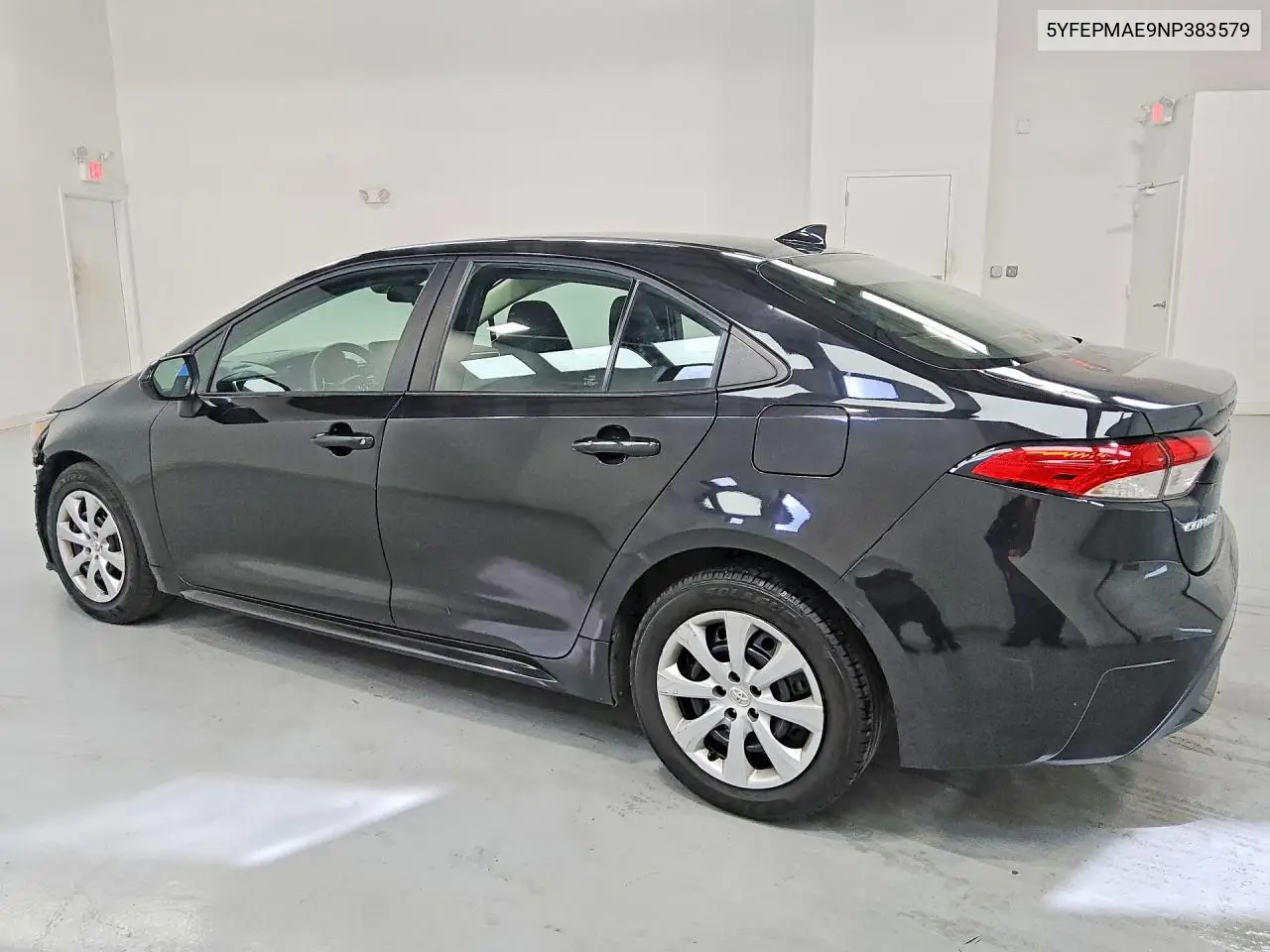 2022 TOYOTA COROLLA VIN 5YFEPMAE9NP383579 — фото 2