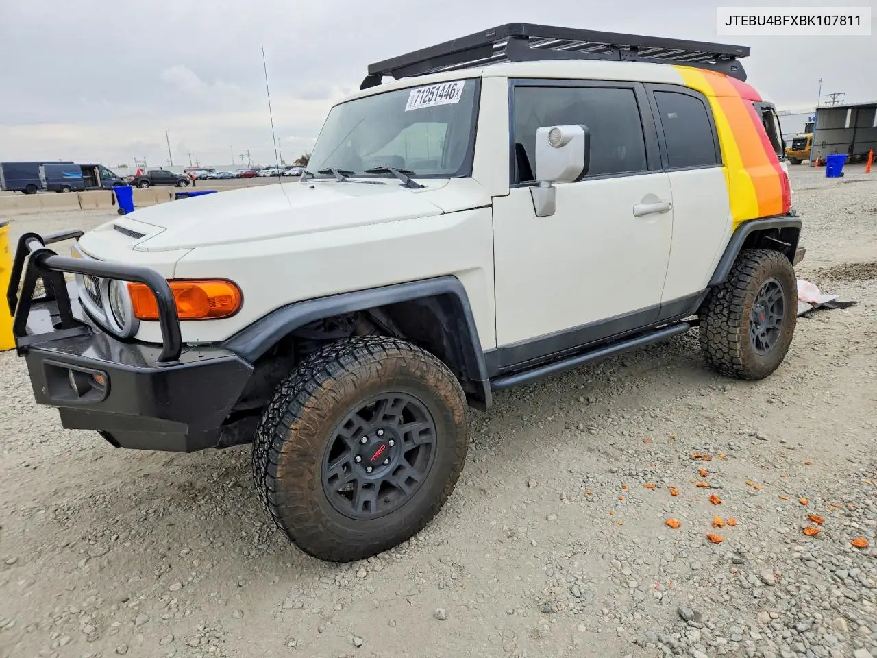 TOYOTA FJ CRUISER 2011, VIN JTEBU4BFXBK107811