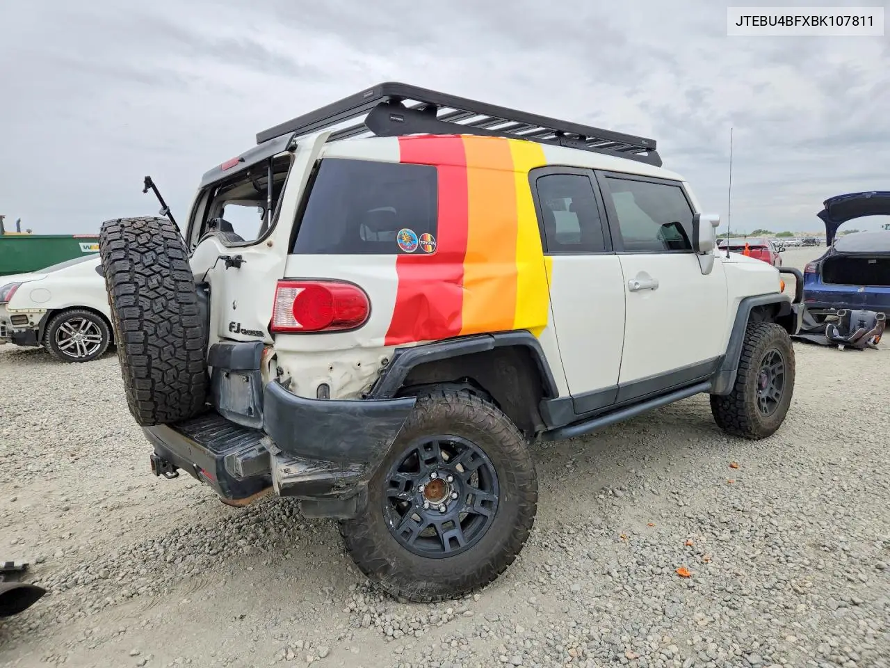 2011 TOYOTA FJ CRUISER VIN JTEBU4BFXBK107811 — фото 3