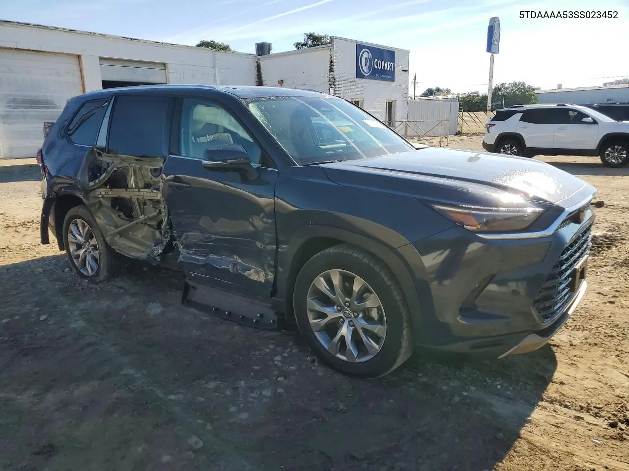 2025 TOYOTA GRAND HIGHLANDER VIN 5TDAAAA53SS023452 — фото 4