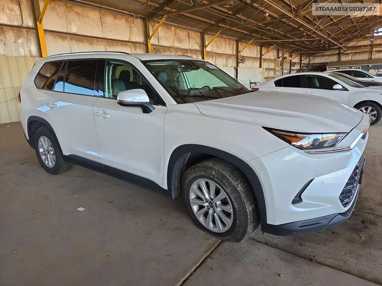 2025 TOYOTA GRAND HIGHLANDER VIN 5TDAAAB5XSS087387 — фото 4