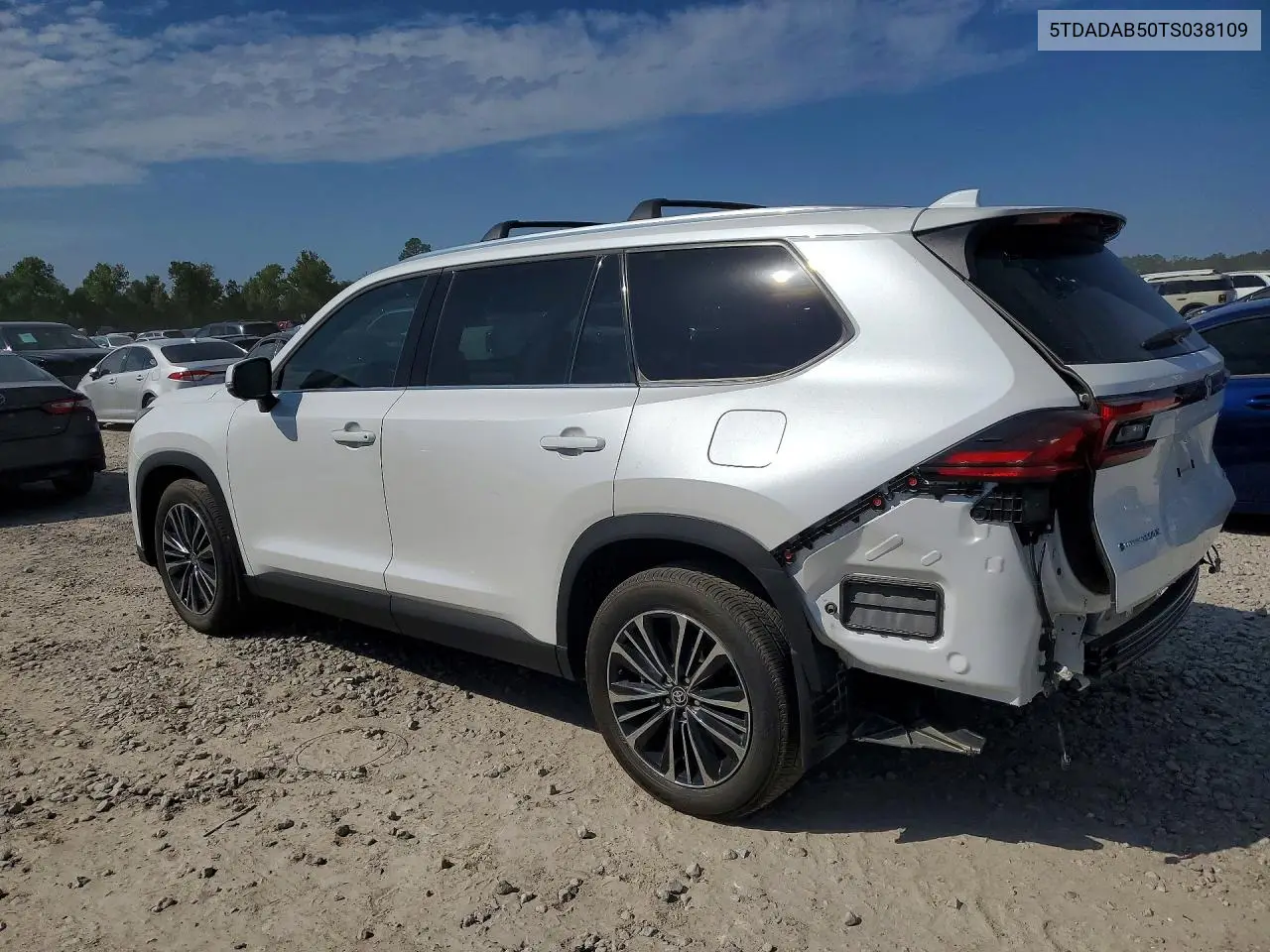 2026 TOYOTA GRAND HIGHLANDER VIN 5TDADAB50TS038109 — фото 2