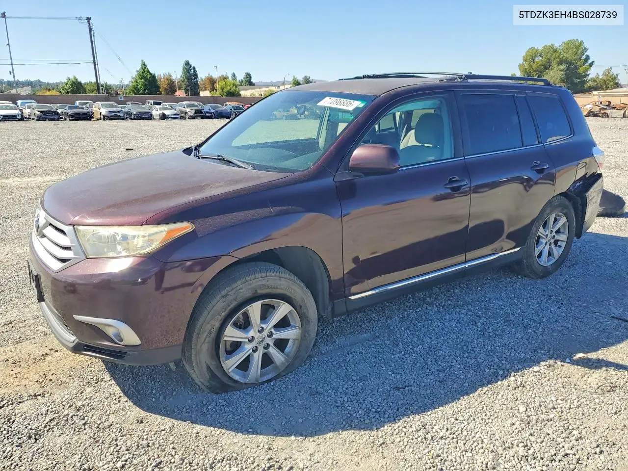 TOYOTA HIGHLANDER 2011, VIN 5TDZK3EH4BS028739