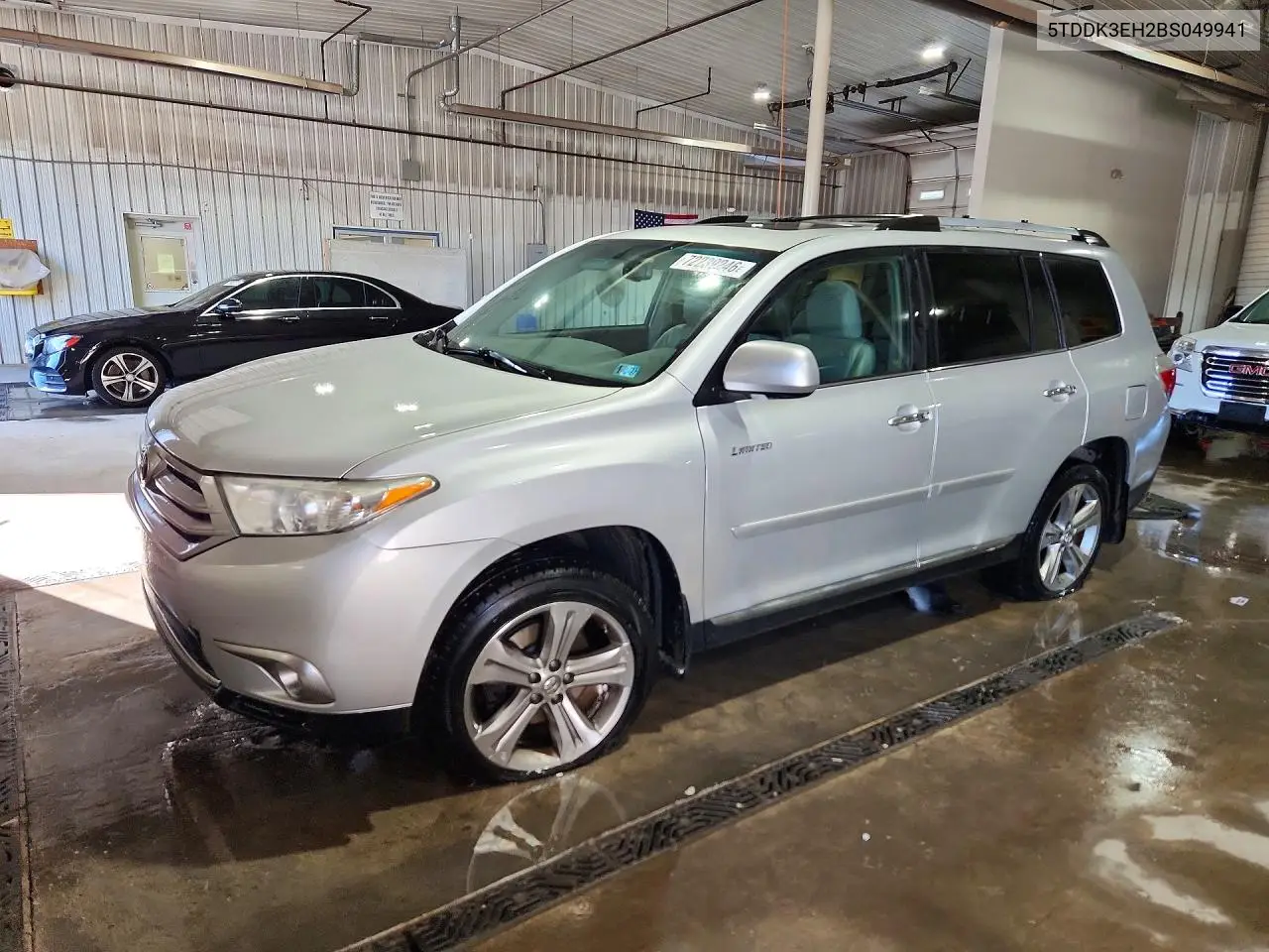 TOYOTA HIGHLANDER 2011, VIN 5TDDK3EH2BS049941