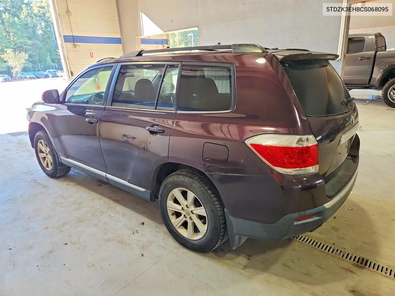 2012 TOYOTA HIGHLANDER VIN 5TDZK3EH8CS068095 — фото 2