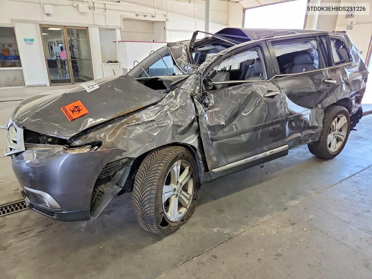 TOYOTA HIGHLANDER 2013, VIN 5TDDK3EH8DS231226