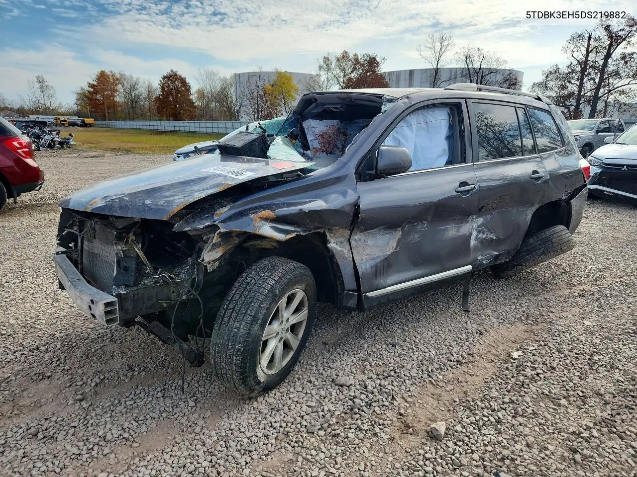 TOYOTA HIGHLANDER 2013, VIN 5TDBK3EH5DS219882
