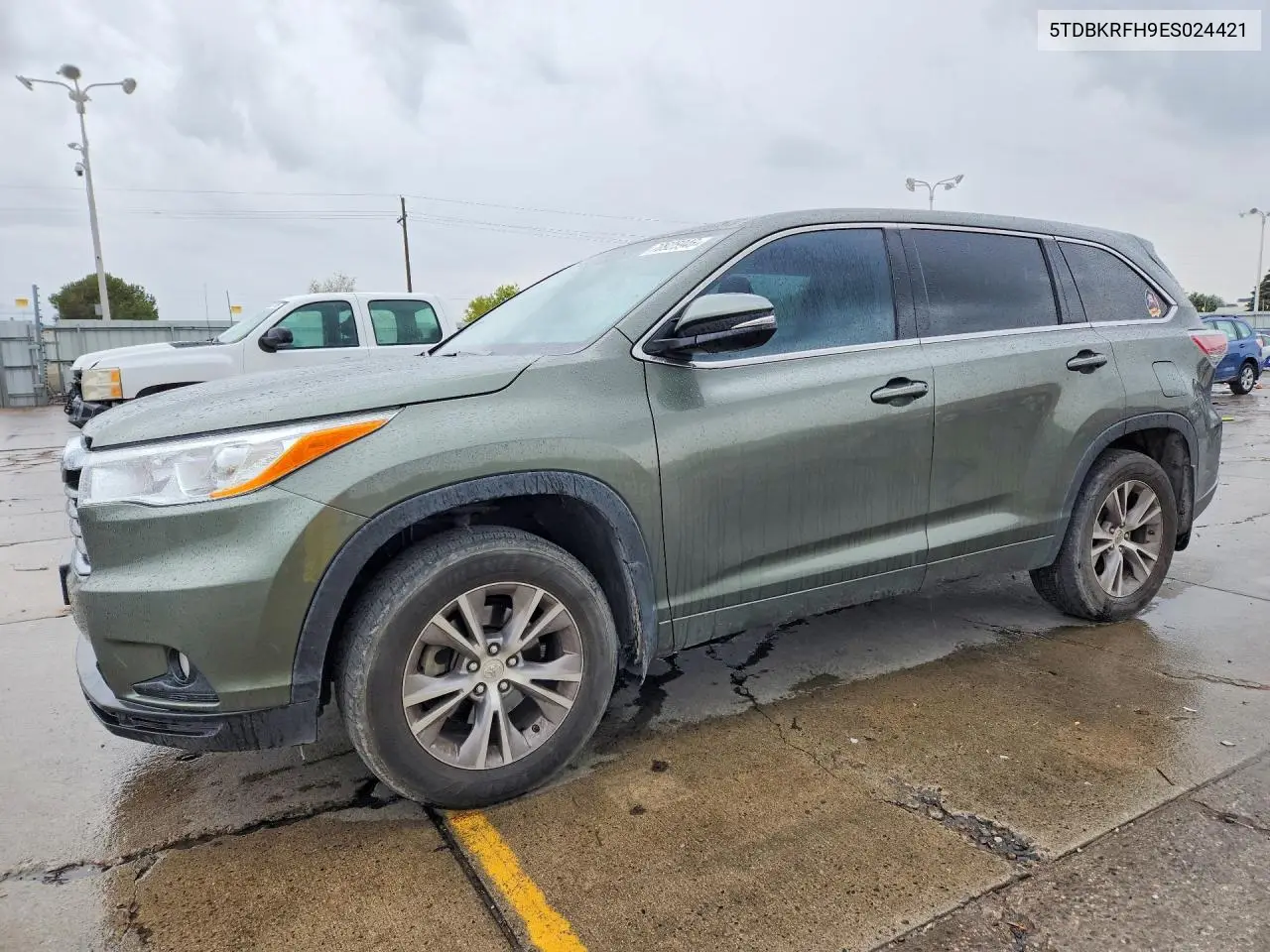 TOYOTA HIGHLANDER 2014, VIN 5TDBKRFH9ES024421