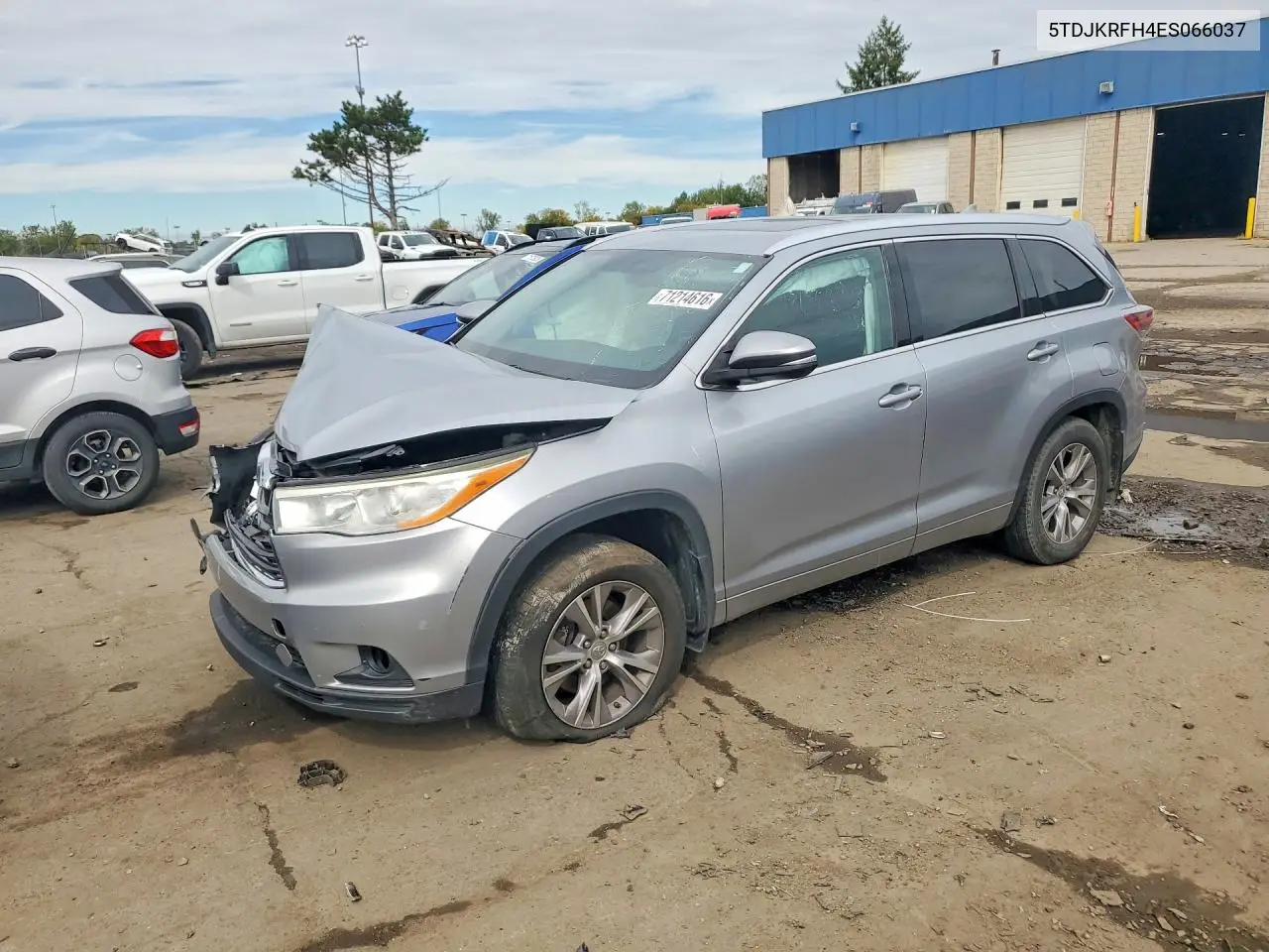 TOYOTA HIGHLANDER 2014, VIN 5TDJKRFH4ES066037
