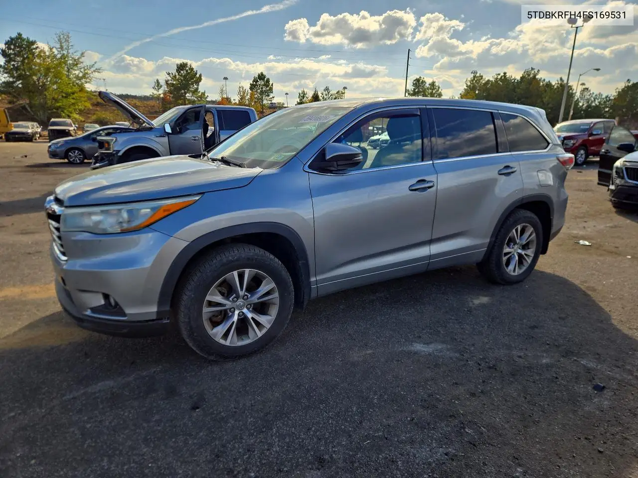 TOYOTA HIGHLANDER 2015, VIN 5TDBKRFH4FS169531