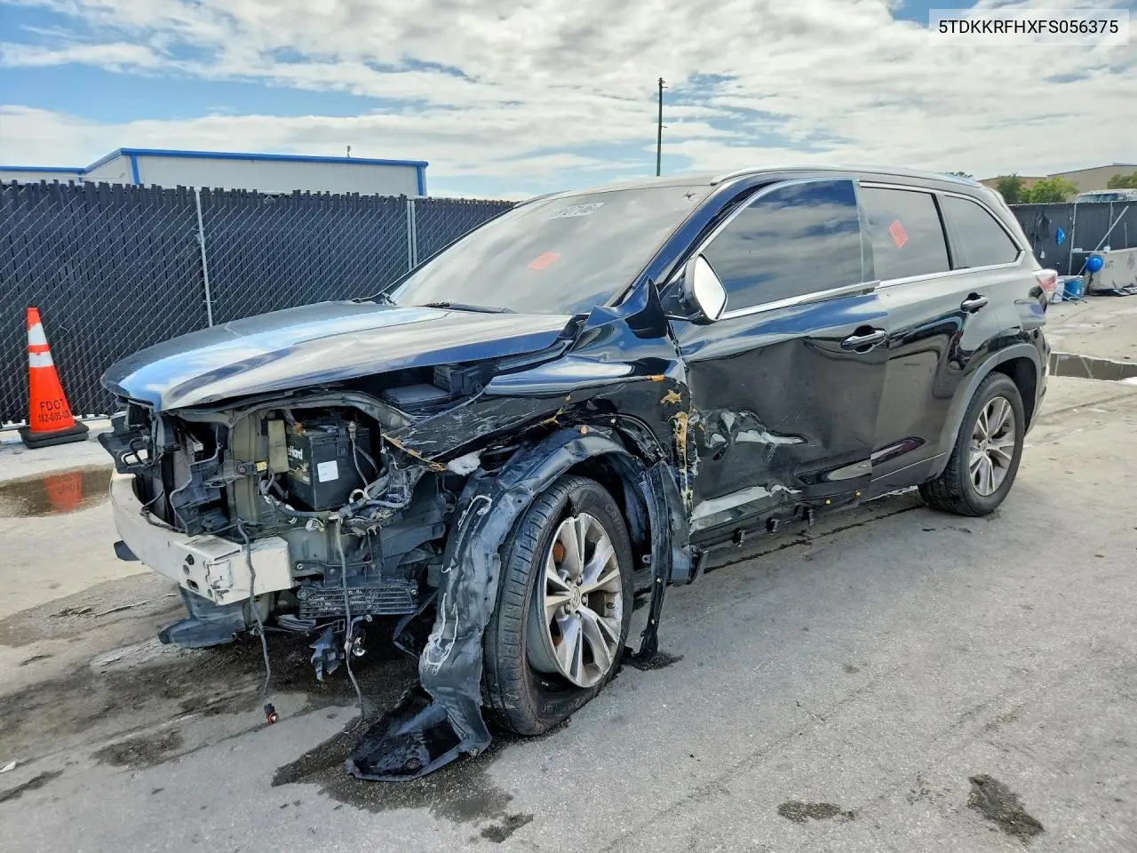 TOYOTA HIGHLANDER 2015, VIN 5TDKKRFHXFS056375