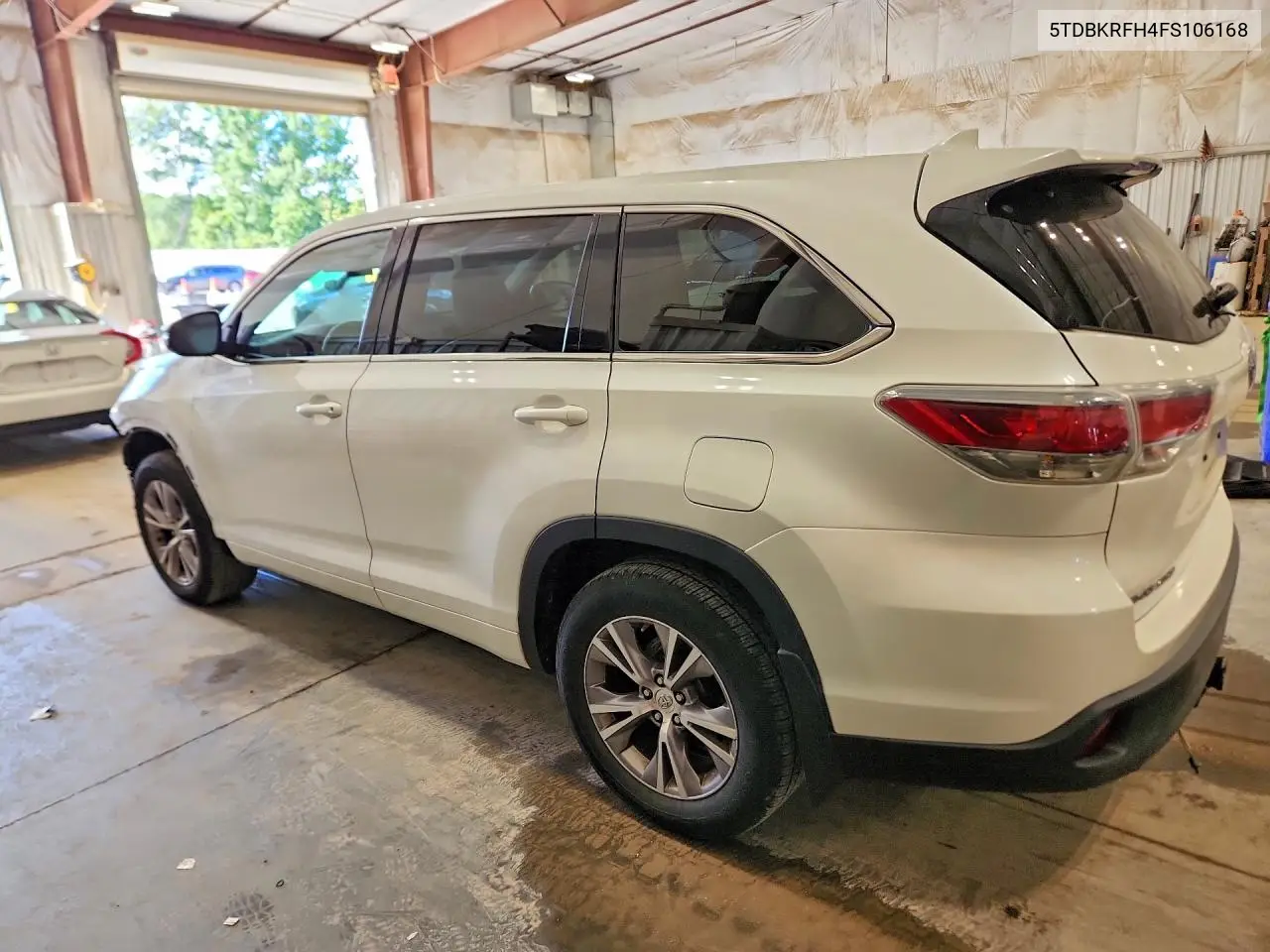 2015 TOYOTA HIGHLANDER VIN 5TDBKRFH4FS106168 — фото 2
