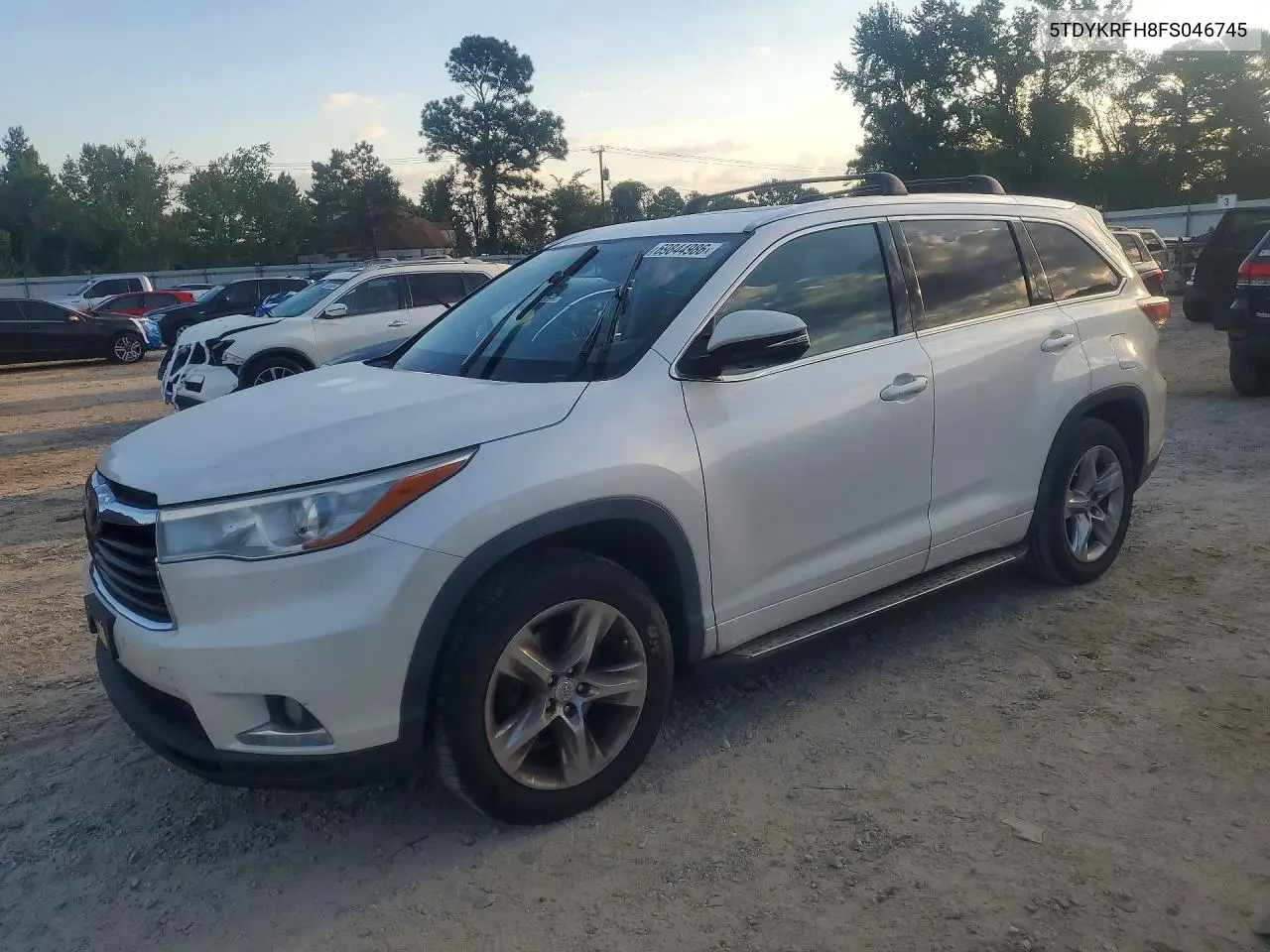 TOYOTA HIGHLANDER 2015, VIN 5TDYKRFH8FS046745