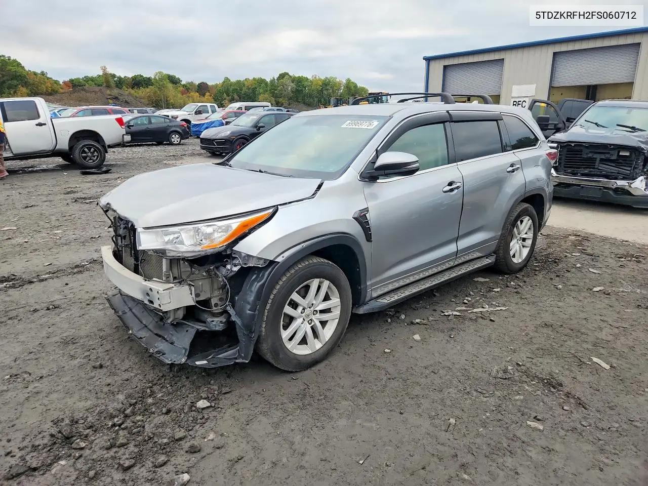 TOYOTA HIGHLANDER 2015, VIN 5TDZKRFH2FS060712