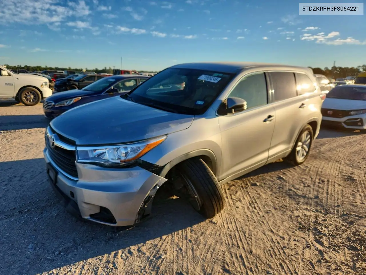 TOYOTA HIGHLANDER 2015, VIN 5TDZKRFH3FS064221