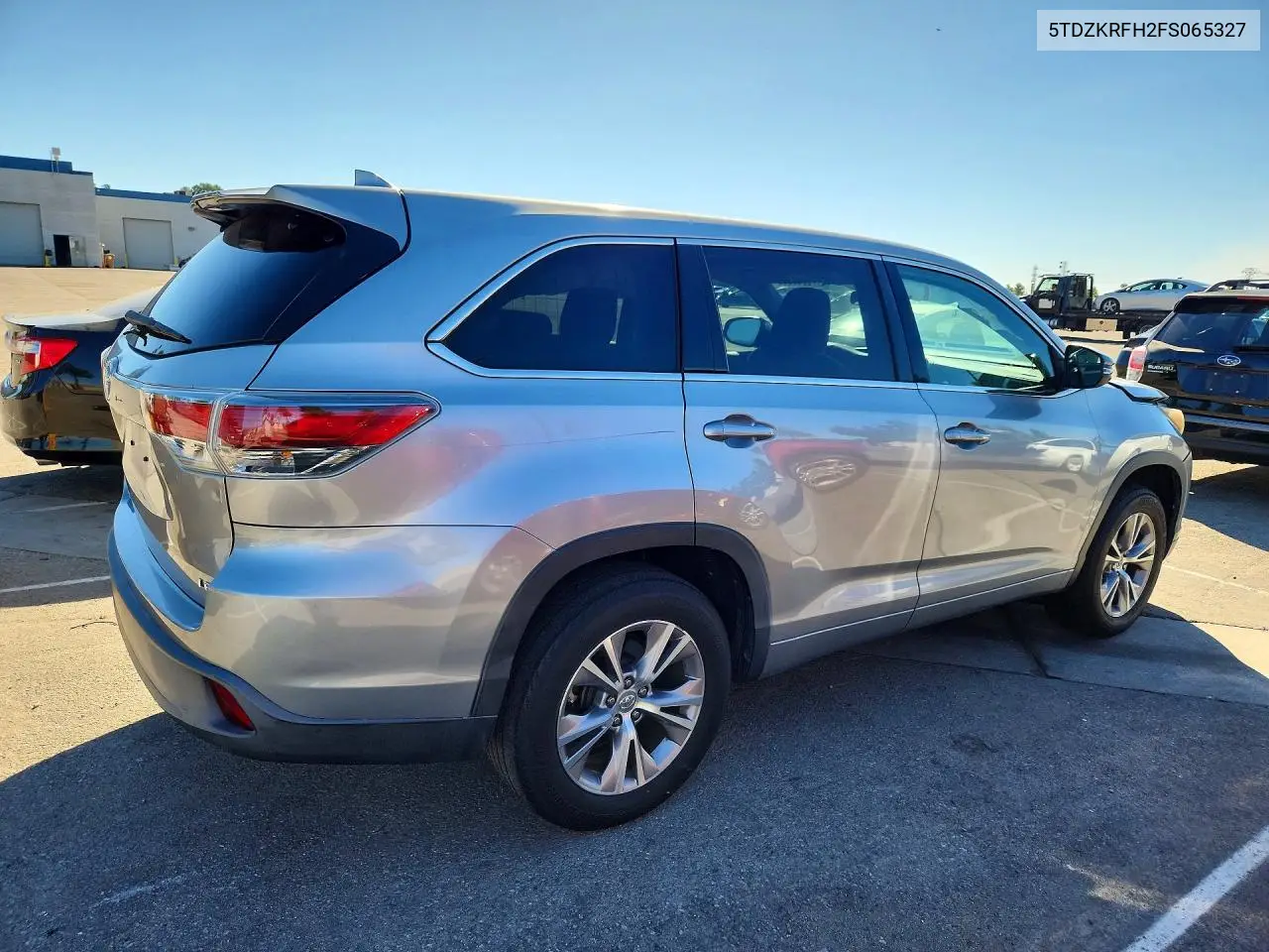 2015 TOYOTA HIGHLANDER VIN 5TDZKRFH2FS065327 — фото 3