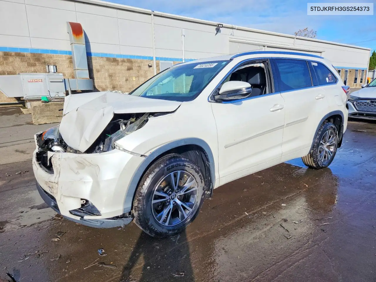 TOYOTA HIGHLANDER 2016, VIN 5TDJKRFH3GS254373