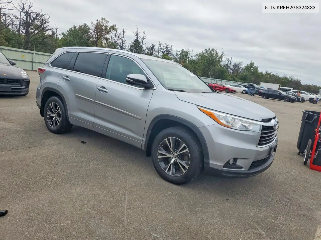 2016 TOYOTA HIGHLANDER VIN 5TDJKRFH2GS324333 — фото 4