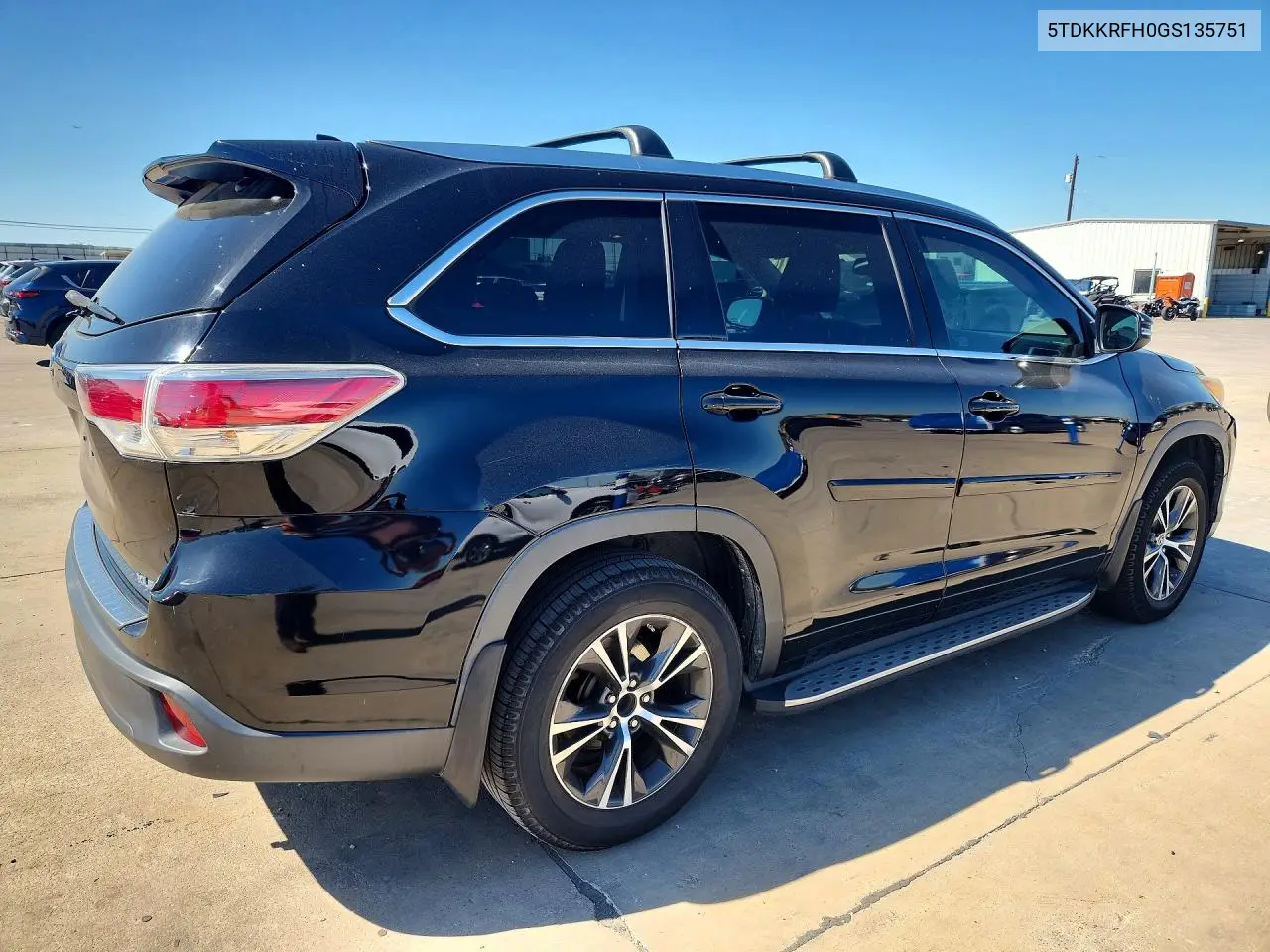 2016 TOYOTA HIGHLANDER VIN 5TDKKRFH0GS135751 — фото 3