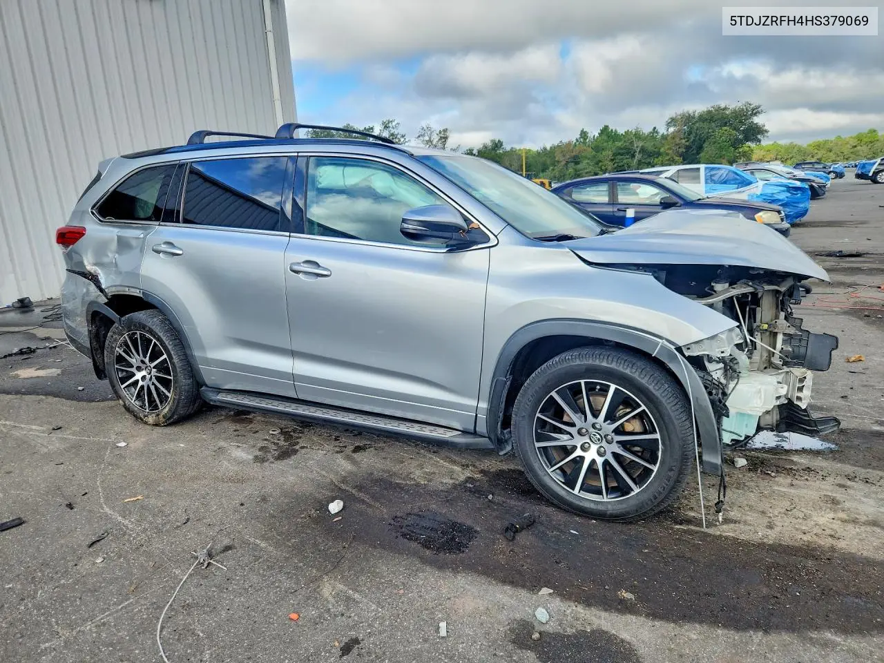 2017 TOYOTA HIGHLANDER VIN 5TDJZRFH4HS379069 — фото 4