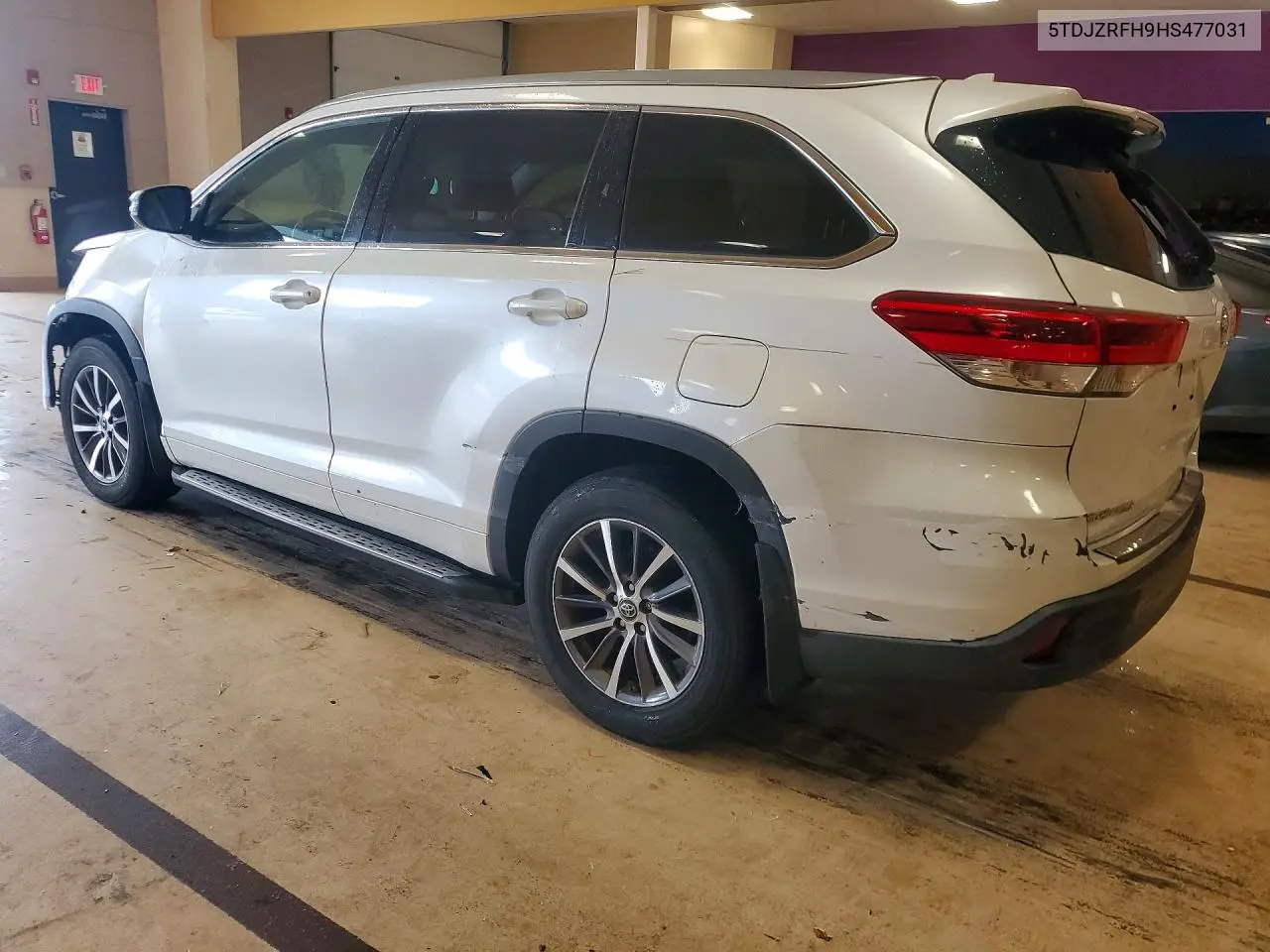 2017 TOYOTA HIGHLANDER VIN 5TDJZRFH9HS477031 — фото 2