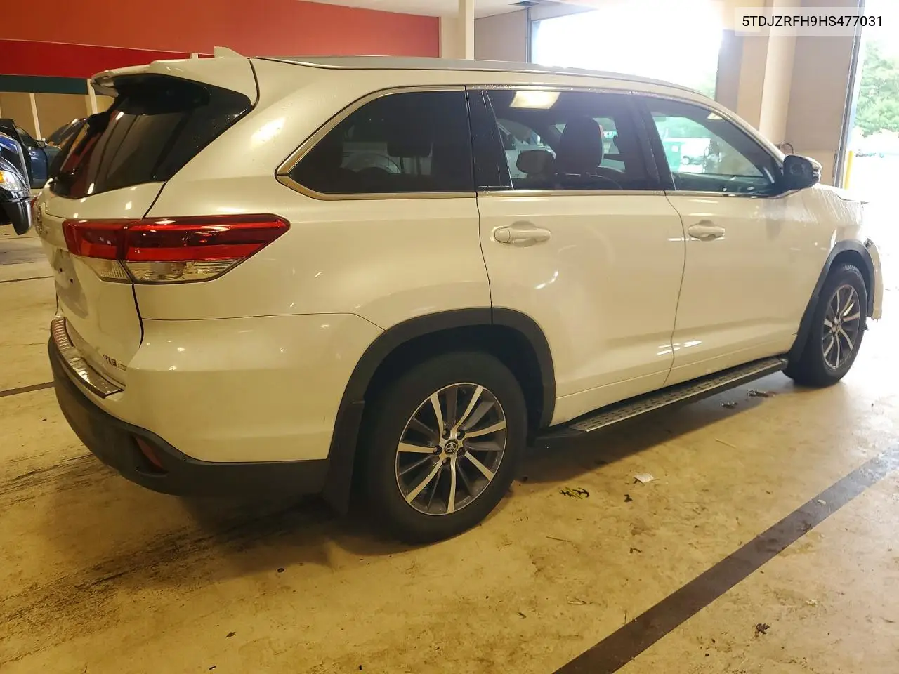 2017 TOYOTA HIGHLANDER VIN 5TDJZRFH9HS477031 — фото 3