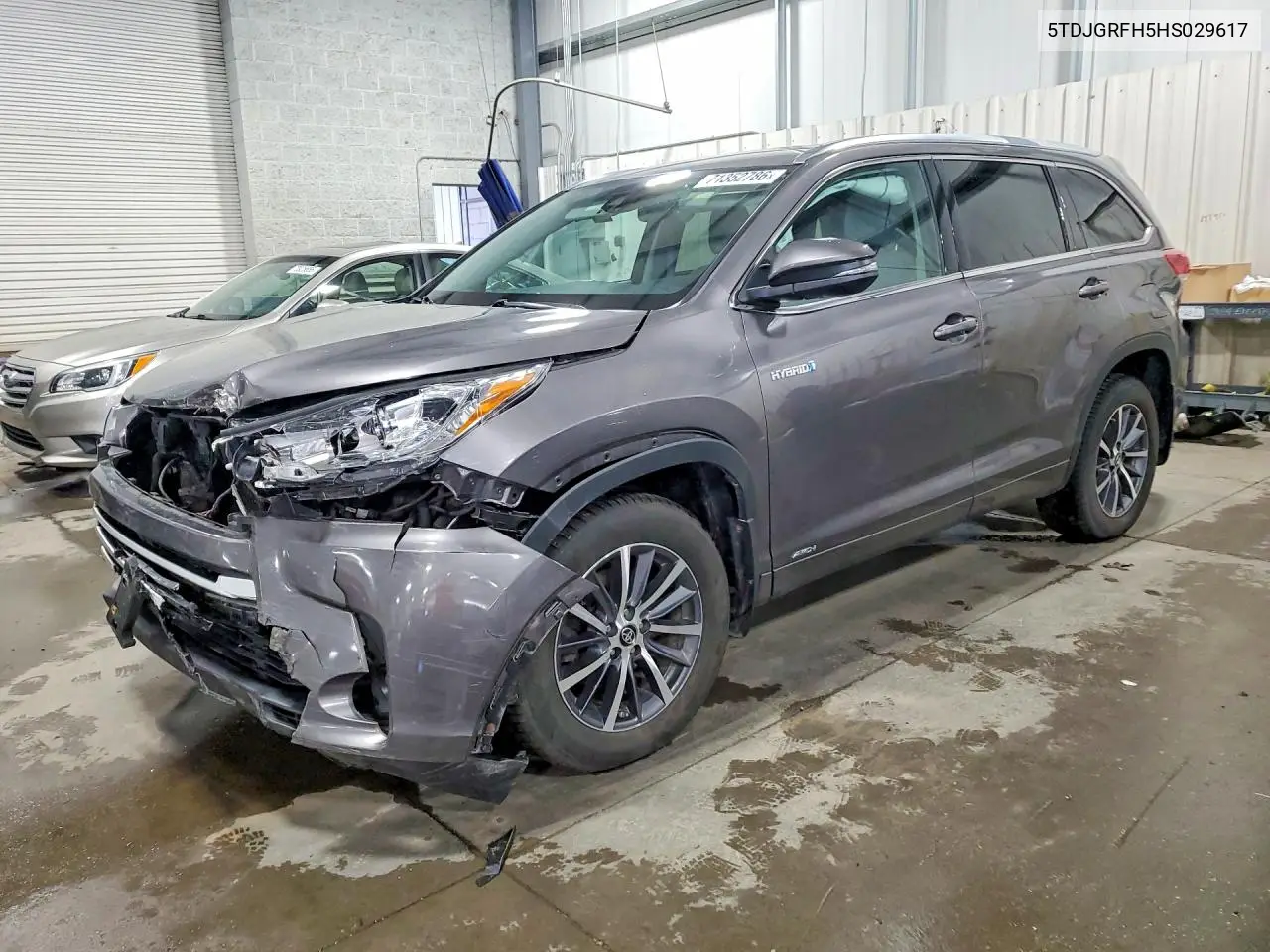 TOYOTA HIGHLANDER 2017, VIN 5TDJGRFH5HS029617