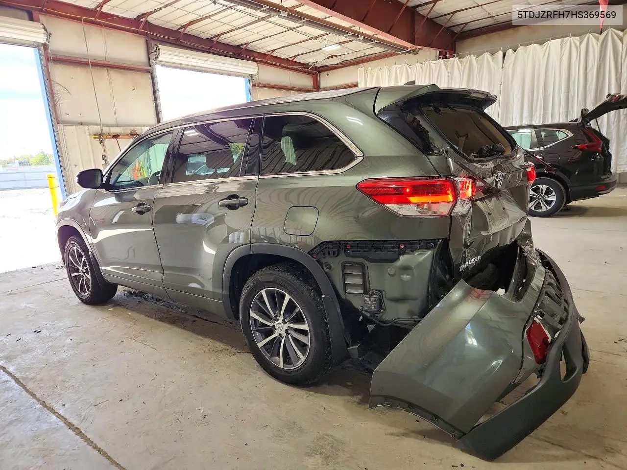 2017 TOYOTA HIGHLANDER VIN 5TDJZRFH7HS369569 — фото 2