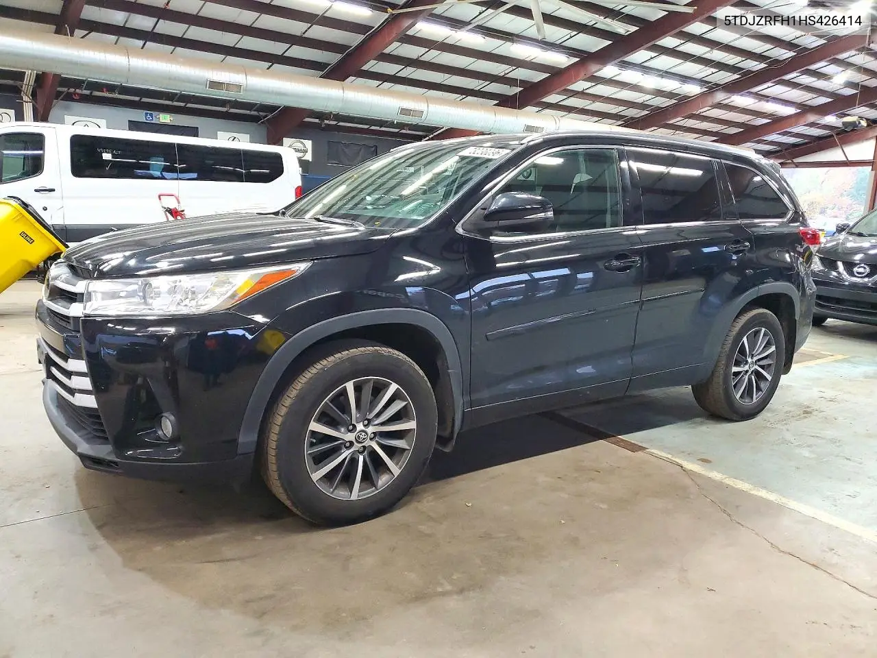 TOYOTA HIGHLANDER 2017, VIN 5TDJZRFH1HS426414