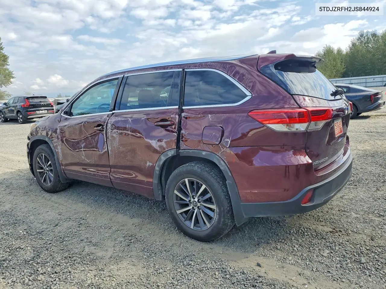 2018 TOYOTA HIGHLANDER VIN 5TDJZRFH2JS844924 — фото 2