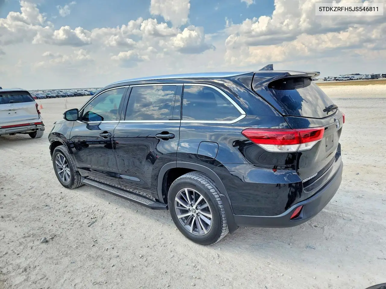 2018 TOYOTA HIGHLANDER VIN 5TDKZRFH5JS546811 — фото 2