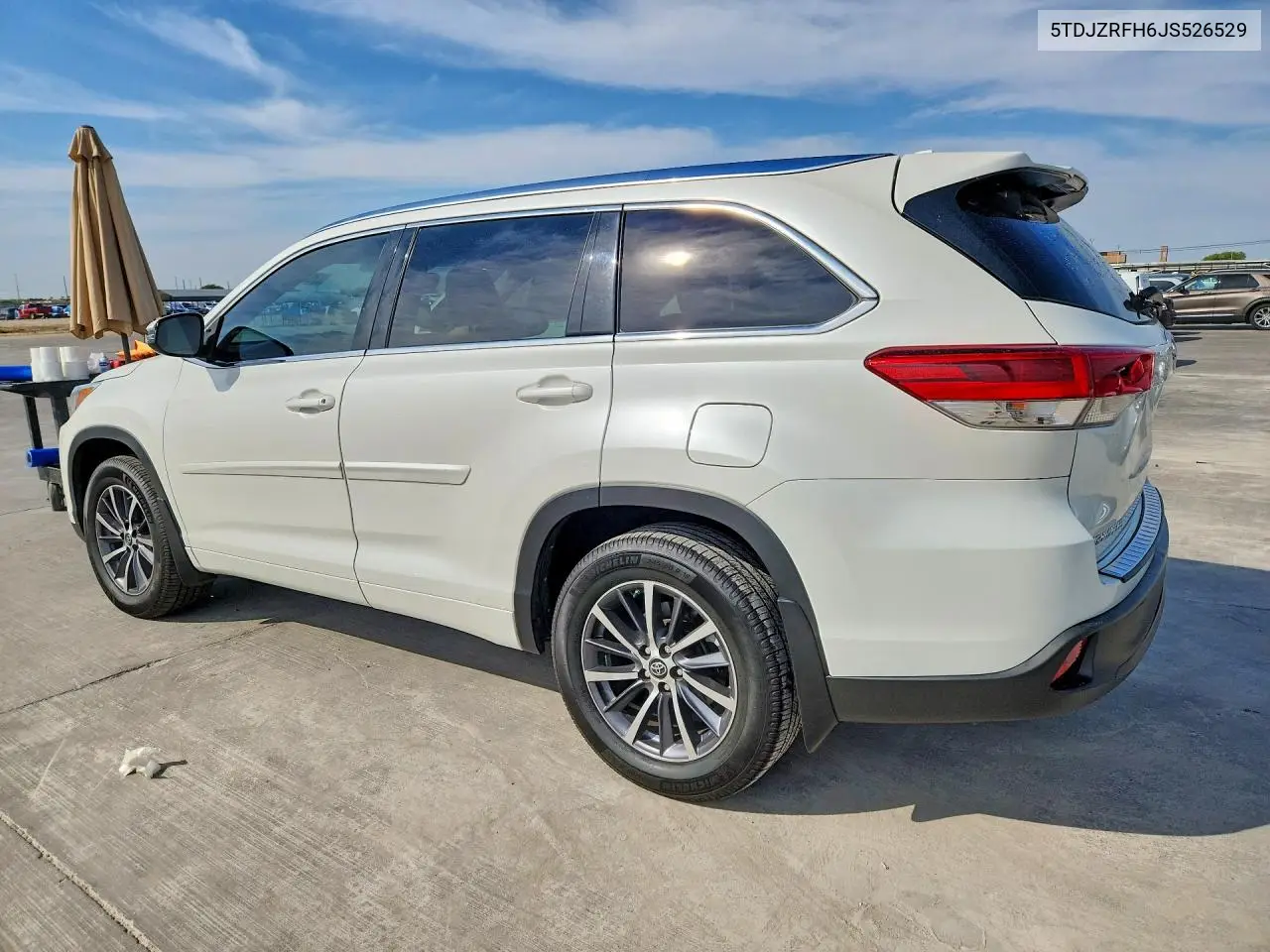 2018 TOYOTA HIGHLANDER VIN 5TDJZRFH6JS526529 — фото 2