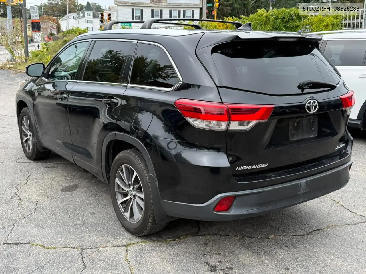 2018 TOYOTA HIGHLANDER VIN 5TDJZRFH1JS825233 — фото 2