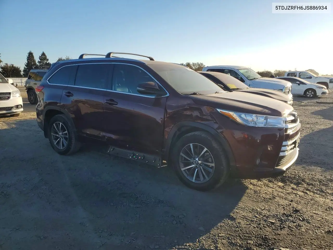 2018 TOYOTA HIGHLANDER VIN 5TDJZRFH6JS886934 — фото 4