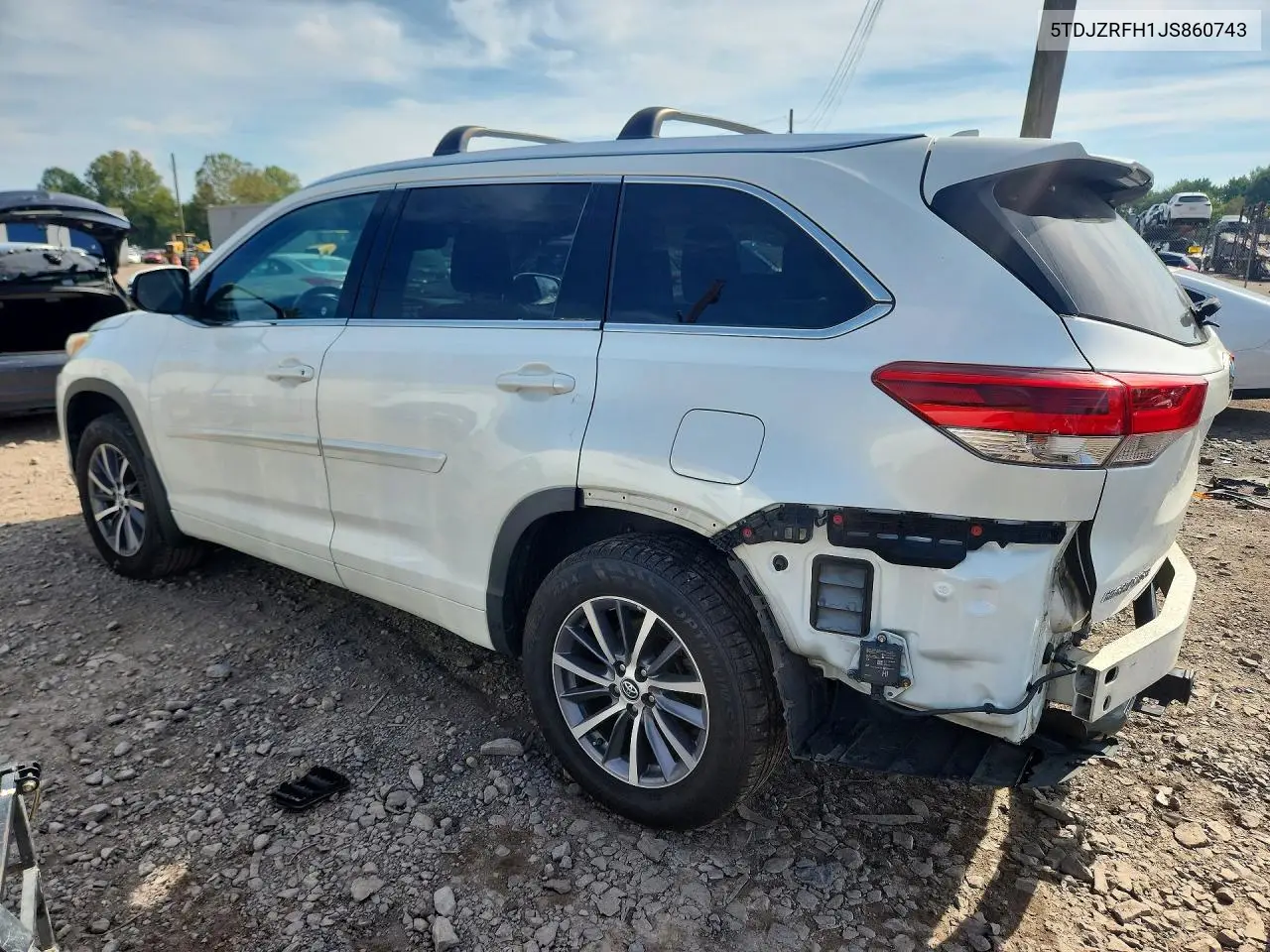 2018 TOYOTA HIGHLANDER VIN 5TDJZRFH1JS860743 — фото 2