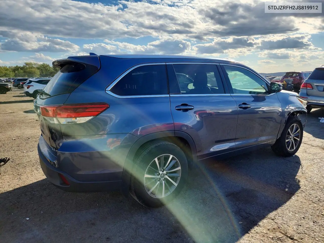 2018 TOYOTA HIGHLANDER VIN 5TDJZRFH2JS819912 — фото 3