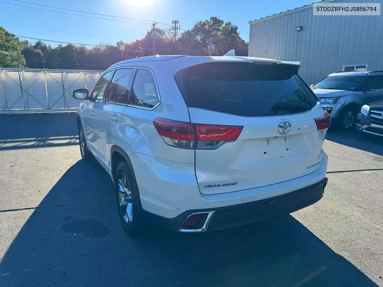 2018 TOYOTA HIGHLANDER VIN 5TDDZRFH2JS856794 — фото 2