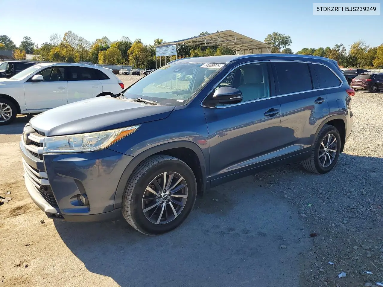 TOYOTA HIGHLANDER 2018, VIN 5TDKZRFH5JS239249