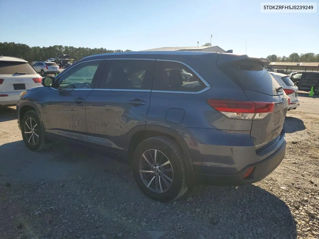 2018 TOYOTA HIGHLANDER VIN 5TDKZRFH5JS239249 — фото 2