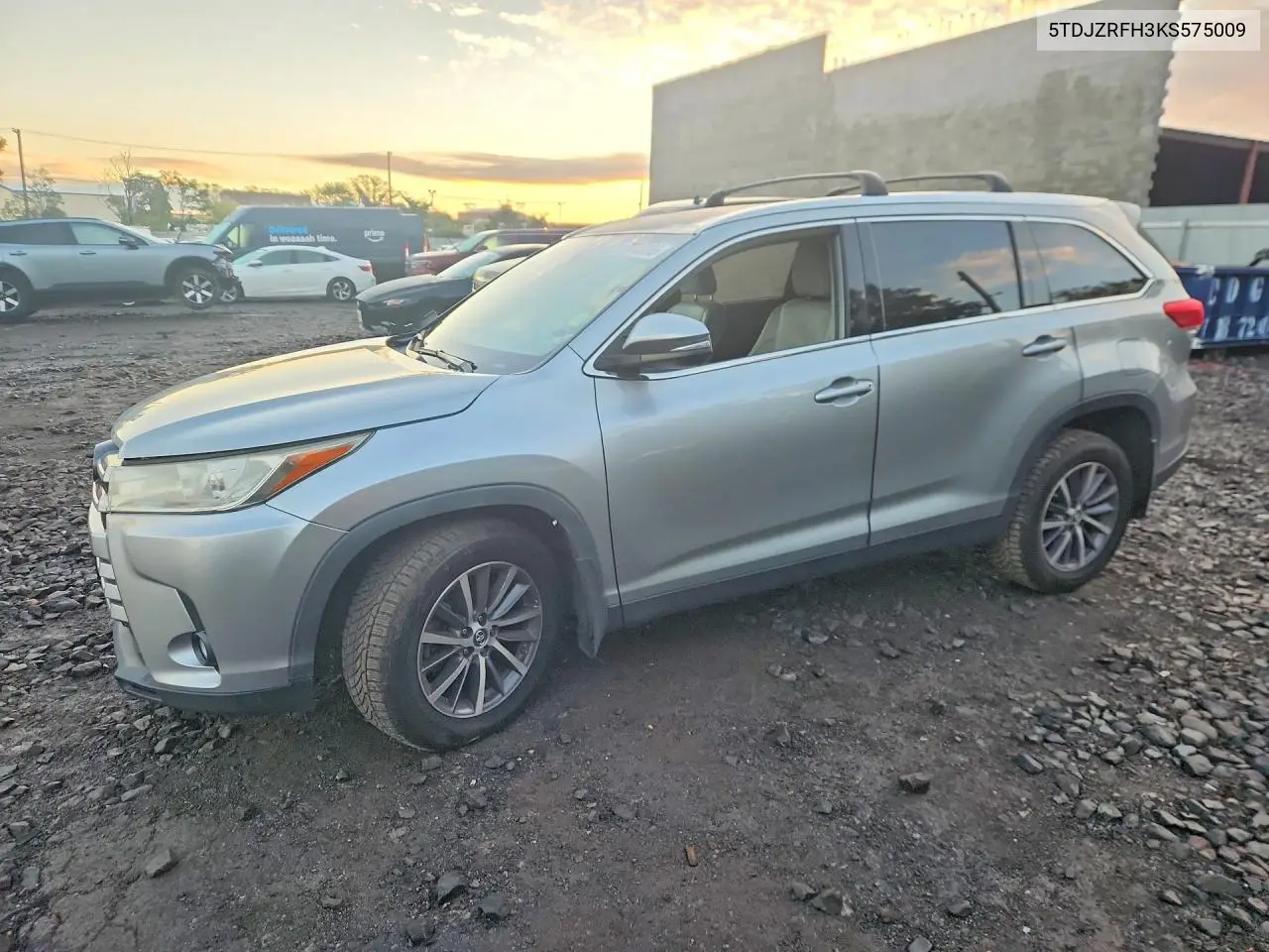 TOYOTA HIGHLANDER 2019, VIN 5TDJZRFH3KS575009