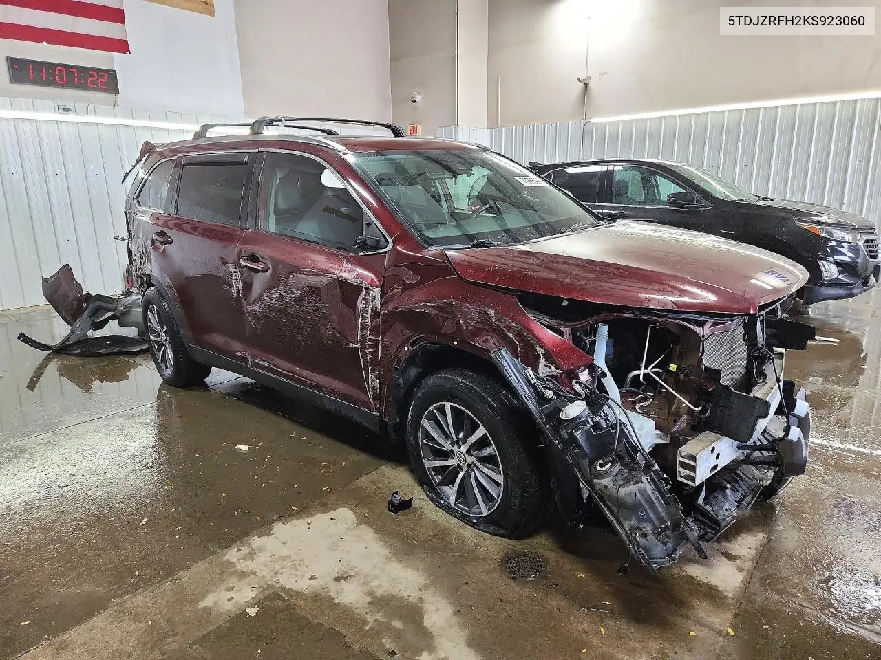 2019 TOYOTA HIGHLANDER VIN 5TDJZRFH2KS923060 — фото 4