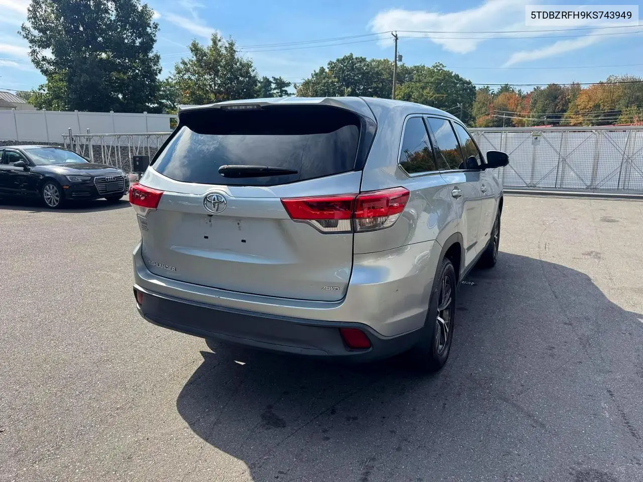 2019 TOYOTA HIGHLANDER VIN 5TDBZRFH9KS743949 — фото 3