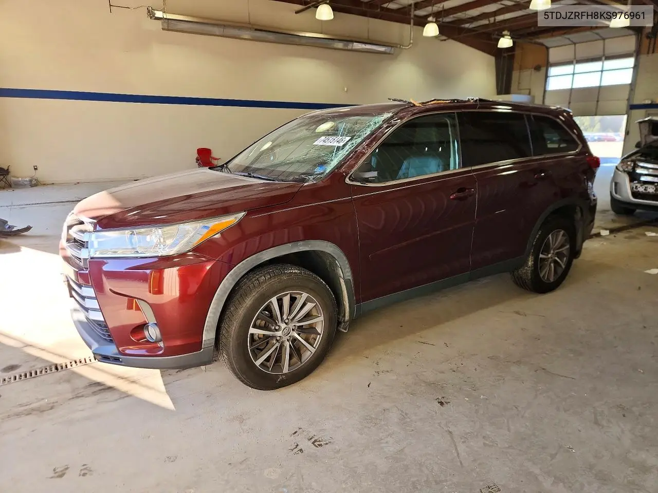 TOYOTA HIGHLANDER 2019, VIN 5TDJZRFH8KS976961