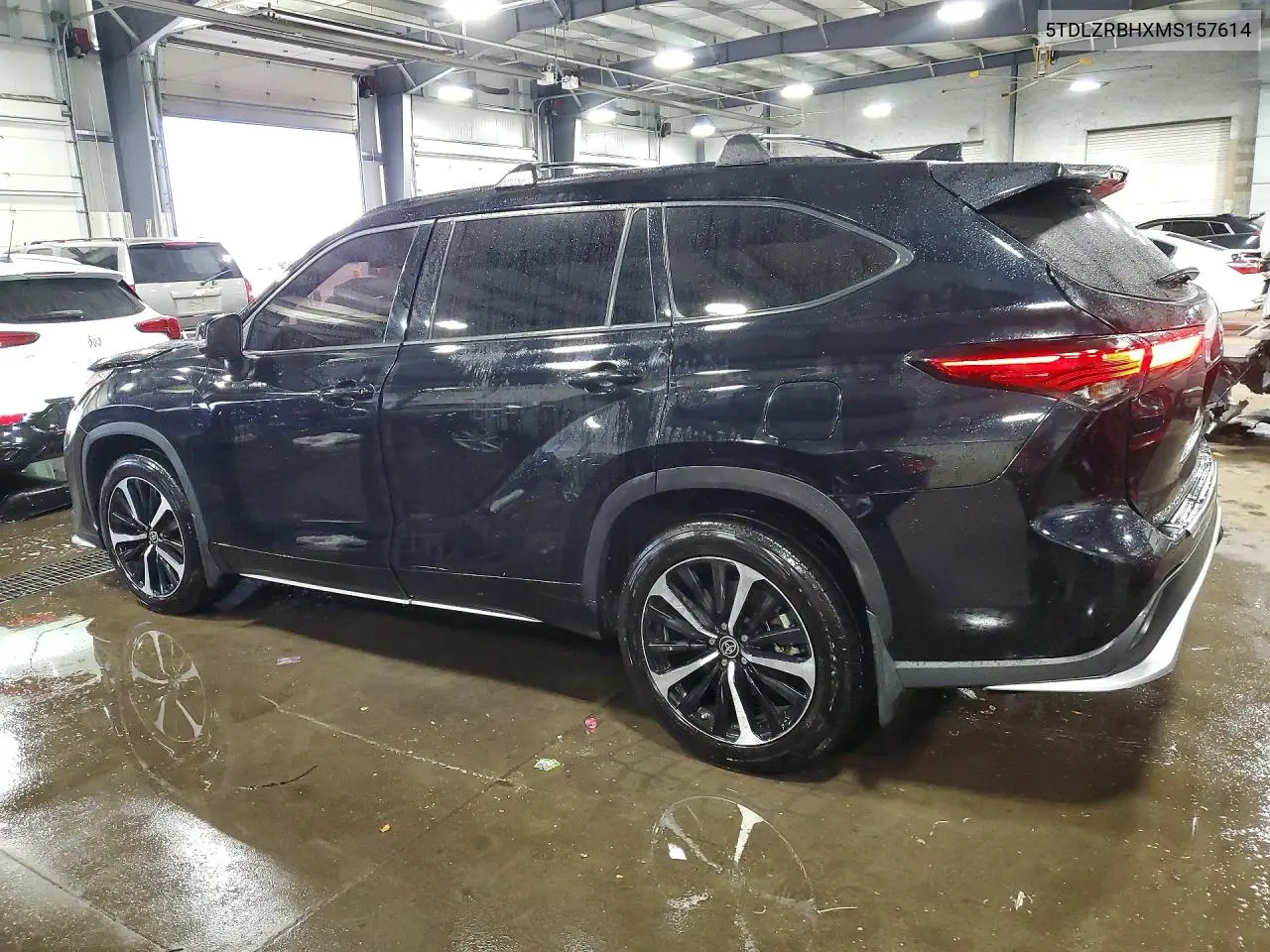 2021 TOYOTA HIGHLANDER VIN 5TDLZRBHXMS157614 — фото 2