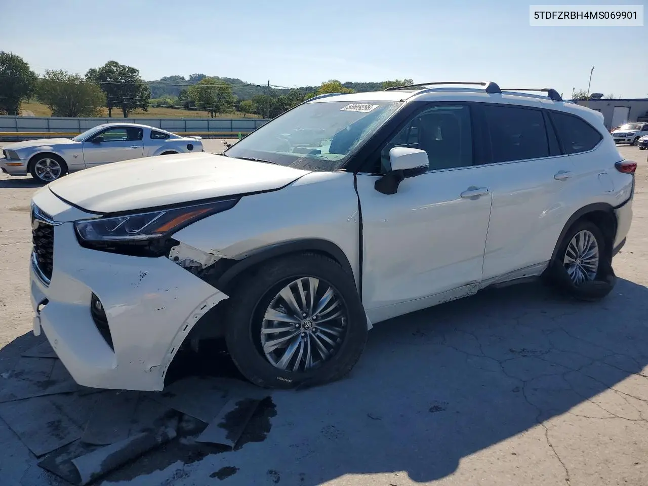 TOYOTA HIGHLANDER 2021, VIN 5TDFZRBH4MS069901