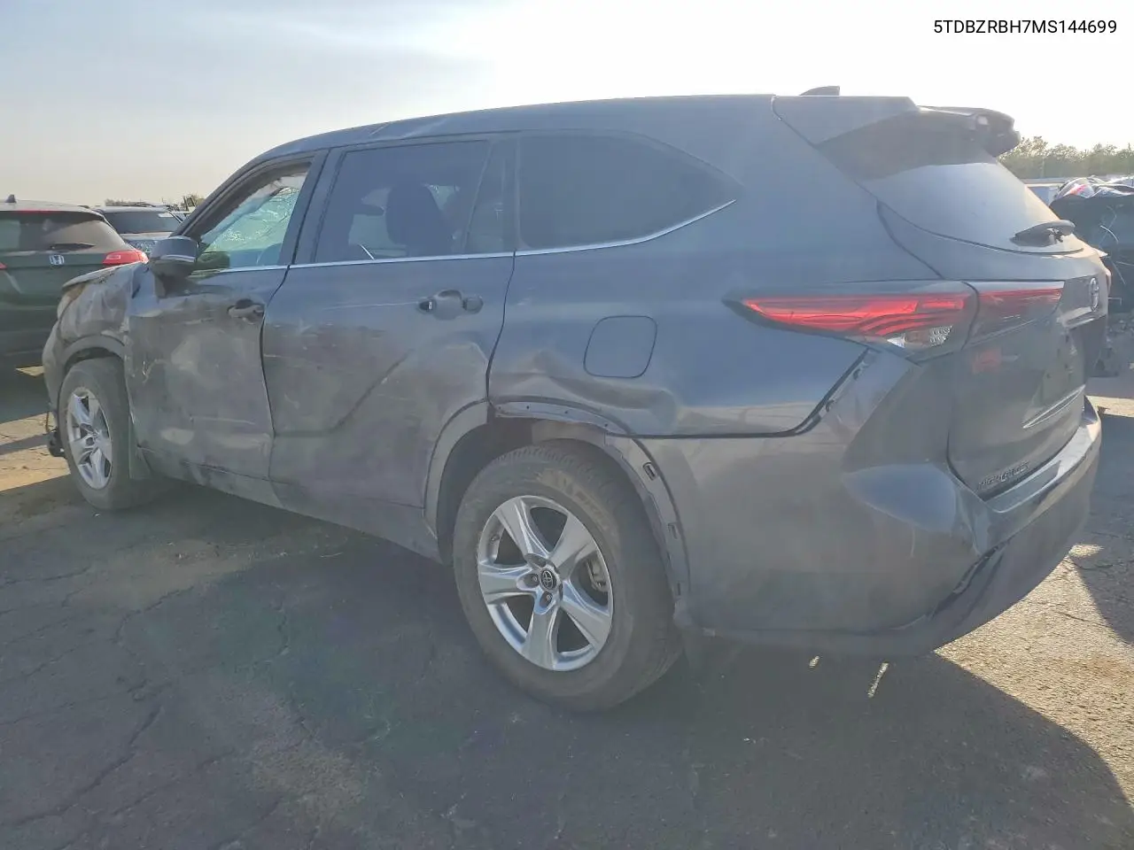 2021 TOYOTA HIGHLANDER VIN 5TDBZRBH7MS144699 — фото 2