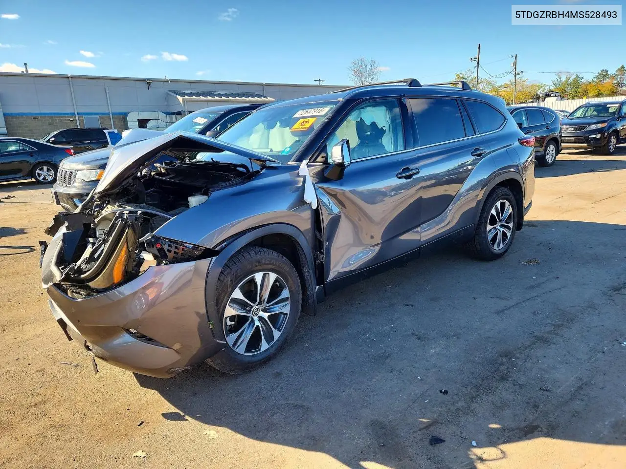 TOYOTA HIGHLANDER 2021, VIN 5TDGZRBH4MS528493